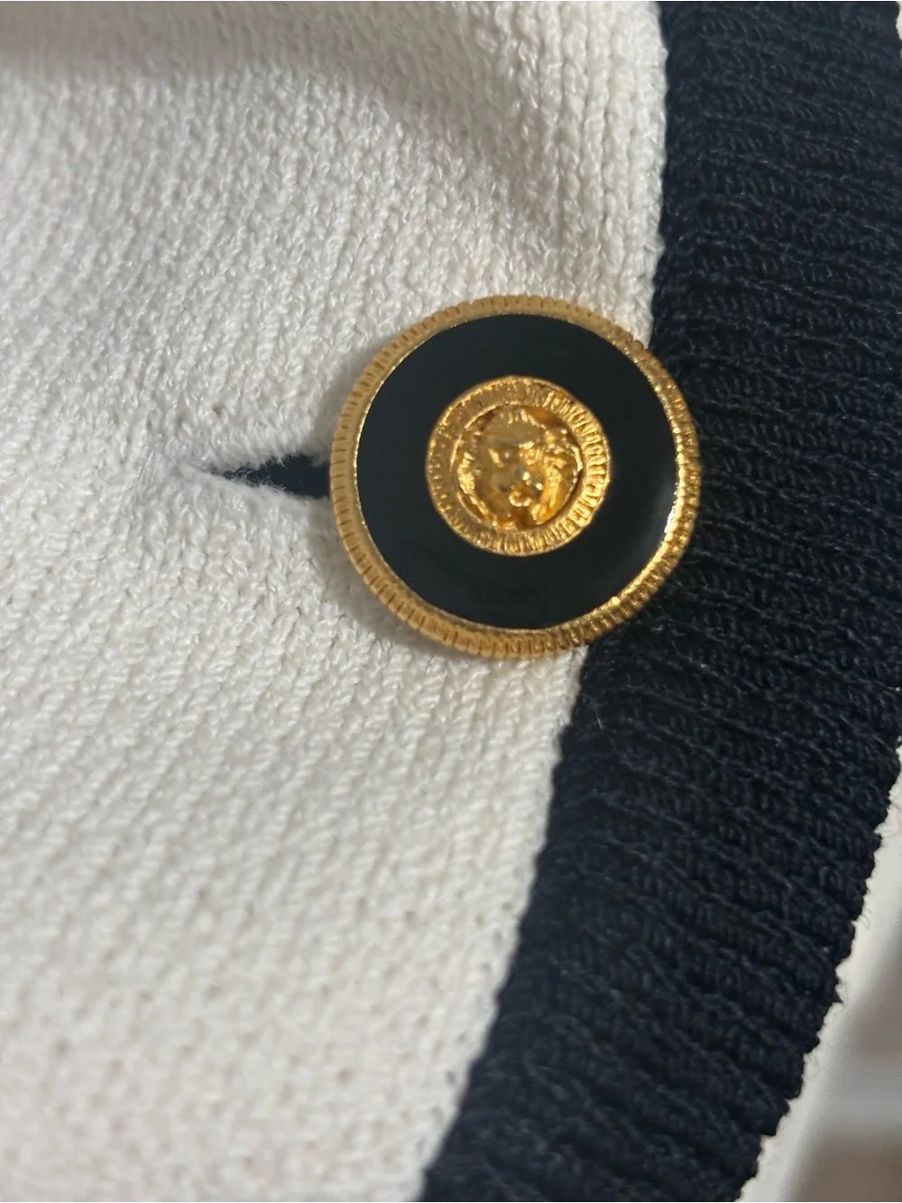 Vintage St John Collection Ivory and Black Santana 90s Knit Blazer Jacket - Picture 6 of 13